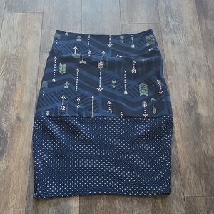 LuLaRoe Navy and White Patterned Pencil Skirt